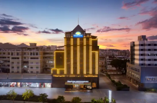 Days Inn by Wyndham (Qinglü North Road Tangjia Ancient Town, Zhuhai) Hotels near Lovers' Road