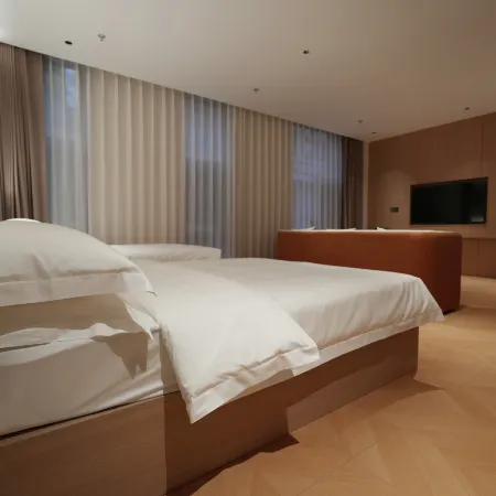 Longxingli Holiday Hotel