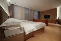 Longxingli Holiday Hotel