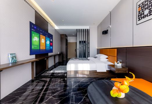 1. Xiamen E..