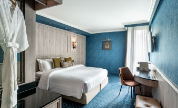 The Coach Hotel Sukhumvit - Asok BTS Bangkok