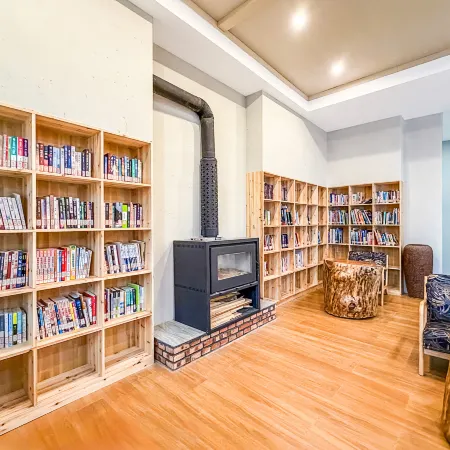 Lingjing Dongshan Youxi Homestay