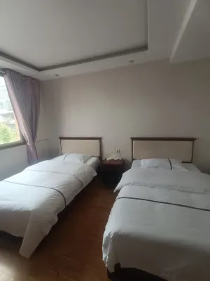 Hejiang Riverview Business Hotel