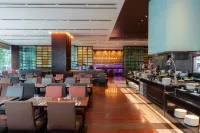 Holiday Inn BANGKOK SILOM by IHG - piscina