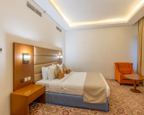 แทมร์ อินน์ โรงแรม โรงแรมใกล้หอนาฬิกาเดรา