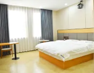 Qixing Huiji Hotel