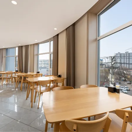 Huanghe Hotel