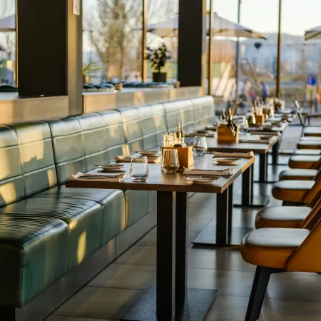 mk | resort tirana