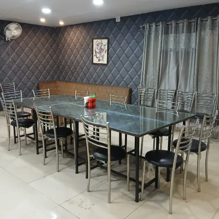 Mansarover Hotel & Banquets