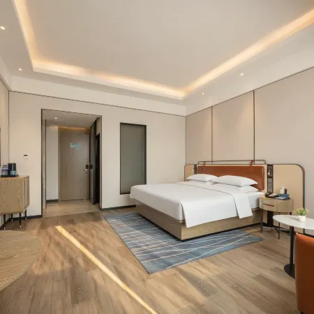 Echarm Hotel (Hechi Bama)