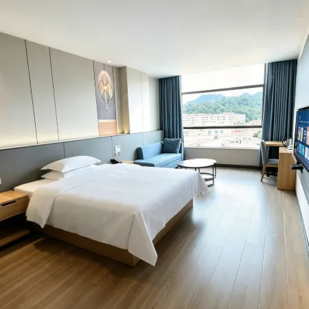 Lanli Lily Hotel (Yangchun Donghu)