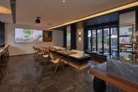 UrCove By Hyatt Nanjing Confucius Temple and Xinanli Resort