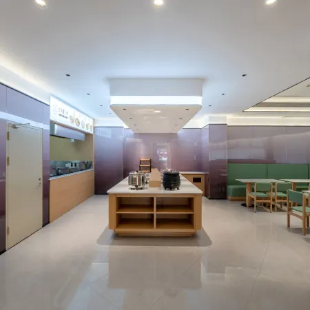 Urba S Hotel (Wanbao Plaza, Longyan Railway Station)