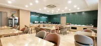 Lewu Express Hotel - Mountain view