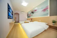 Yifei Hotel (Wuhan Yangtze River Bridge Yellow Crane Tower Branch)