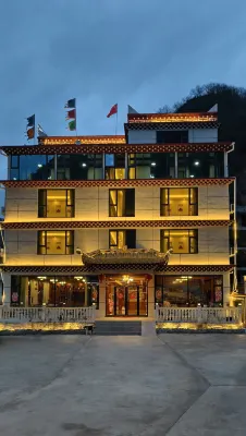 Heishui Banshandu·Yueyin Hotel