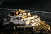 Yunjing Hotel - Mountain view