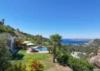 Bodrum Luxury Villa Sea View and Private Pool - 방갈로