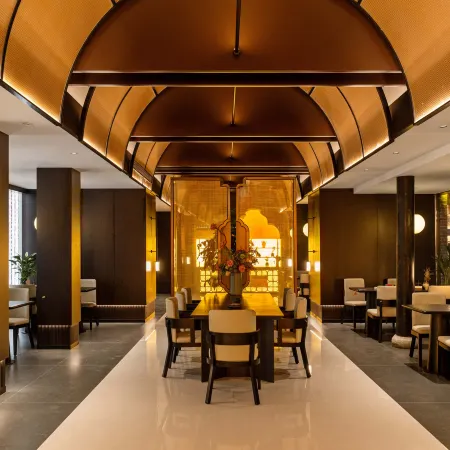 Floral Lux Hotel·Tangqing Hot Spring Hotel (Xinzhou Ancient City Branch)