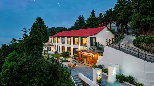 Floral Hotel・Cloud Hidden | View Sleep・Oxygen Mountain Lodge (Lushan Guling Central Park Branch) - pet friendly