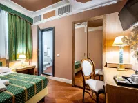 Grand Panama Hotel Firenze Hotels near أونيسانتي