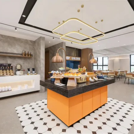 Homeinn Plus Hotel (Dalian Wafangdian Changxing Island Economic Zone)