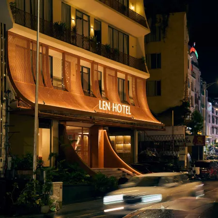 LEN HOTEL