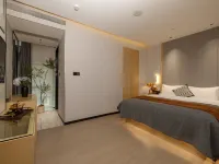 FENO ART RESIDENCE (Wanguo Outlets Jiangnanxi Subway Station) Hotels near Loft 345