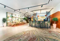 B&B HOTEL Geneva Airport - Airport Shuttle