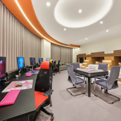 U·PHOENIX  HOTEL Hotels near Zhengzhou Institute of Technology for Industry