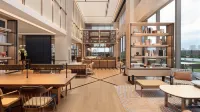 Four Points by Sheraton Zhuhai Nanwan - parking