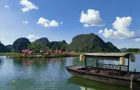Wind Valley · Spatial Aesthetics Lake View Resort Homestay - Romantic