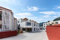 huacaishengshengmanju - parcheggio