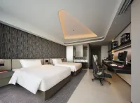 SR E-Sports Hotel (Chengdu Sanli Plaza Haichang Road Subway Station) - navetta aeroportuale