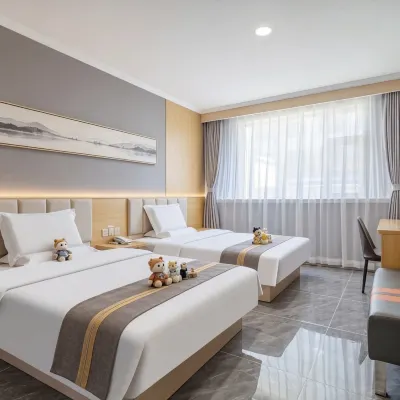 City 118 Express Hotel (Penglai Scenic Area Bathing Beach Branch) Hotel dekat Penglaige