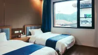 凡行有院（墨脫德興鄉店） - 停車場