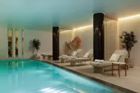 SO/ Saint Petersburg Hotel - Pools