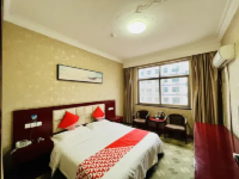 Huayue Fashion Hotel (Gongyi Xinhua North Road Dasong Food City)