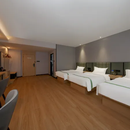 GreenTree Inn Express Hotel (Haiyan Wuyue Plaza)