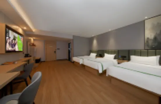 GreenTree Inn Express Hotel (Haiyan Wuyue Plaza)
