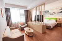 Weina Hotel (Huaibin Minzheng Road)