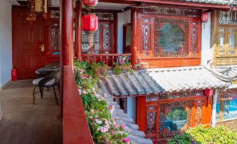 Yina Inn (Lijiang Ancient City Dashuiche)