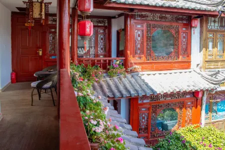 依納中国式旅館(麗江古城大水車)