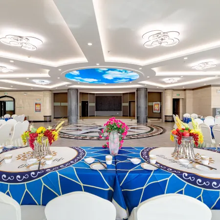 Hotels in Turpan West