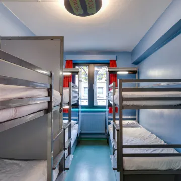 Clink261 Hostel