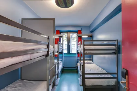 Clink261 Hostel