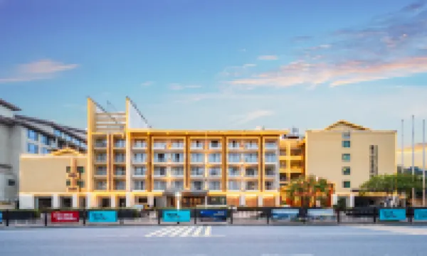 Menfut International Resort Hotel