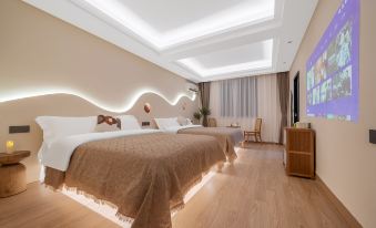 Salut Café Homestay