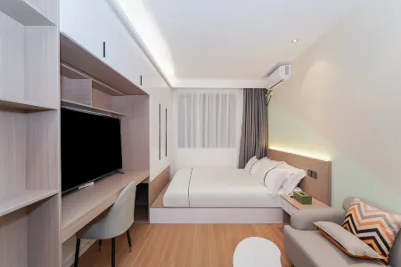 Tingzhou Hotel (Shanghai Xujiahui Center Branch) Отели рядом с достопримечательностью «Shanghai Normal University (Haicheng Road)»