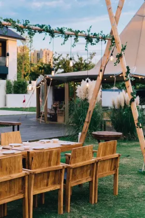 Courtyard by Marriott Pinghu Отели рядом с достопримечательностью «Pinghu Mo's Manor»